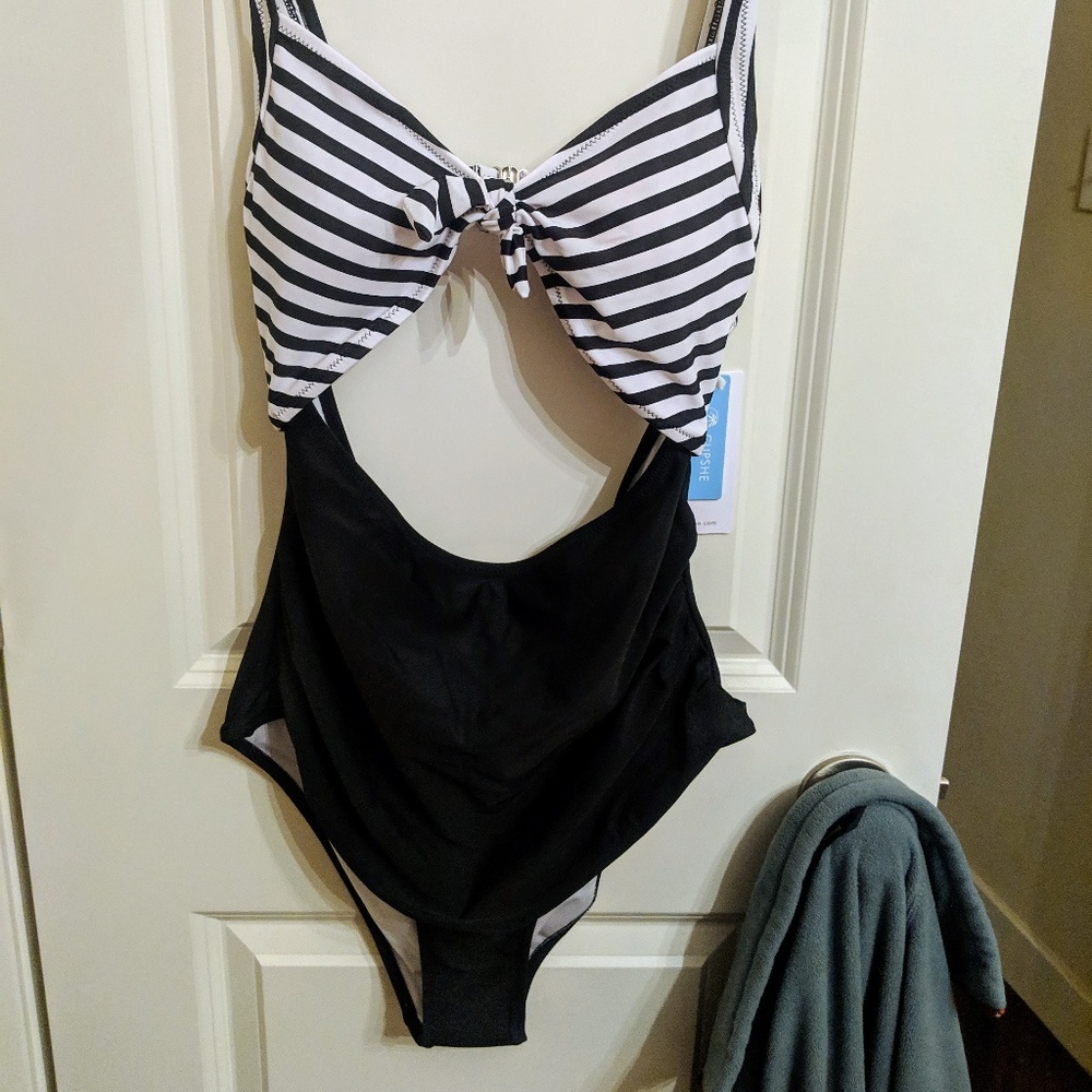 NWT Ruched Black and White  Bathing Suit